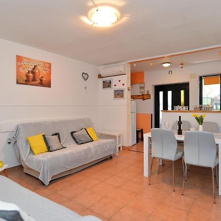 Apartment Dulijana 2042 Pula Buitenkant foto